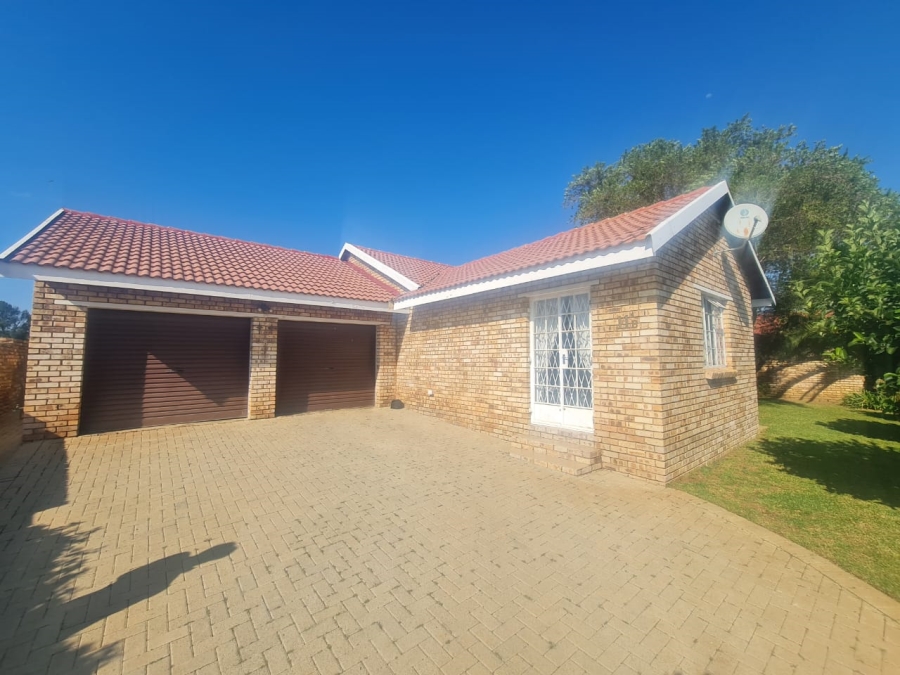 2 Bedroom Property for Sale in Meiringspark Ext 5 North West